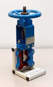 Разрезная модель задвижки шиберной с ручным управлением - fgospostavki.ru - Каменск-Уральский