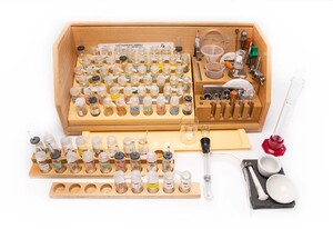 Микролаборатория для химического эксперимента (с ППГ, набором керамики и фарфора) - fgospostavki.ru - Каменск-Уральский