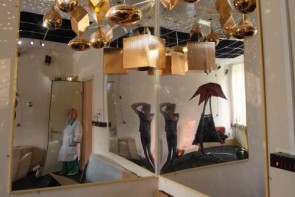 Зеркало настенное небьющееся без подсветки 119х59 сантиметров - fgospostavki.ru - Каменск-Уральский